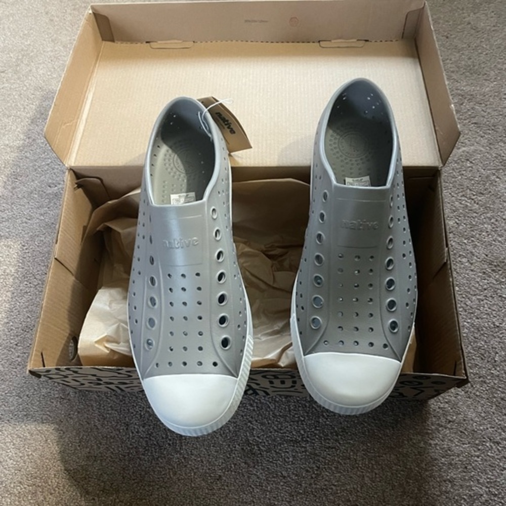 Native Shoes Women's Jefferson Slip-On in Light Gray and White Toe